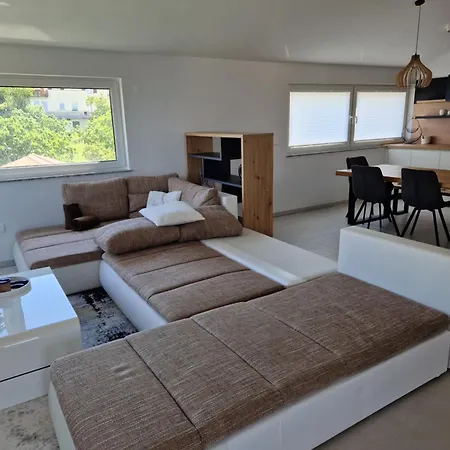 Hisa Naj Vakantiehuis Koper